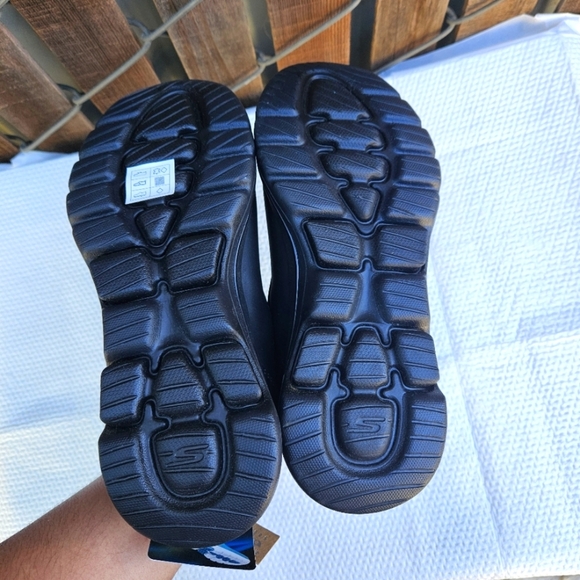 Skechers Women's Sneakers Size 6 - Picture 15 of 16